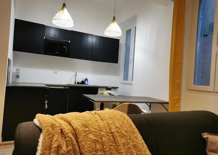 Joliette European Hospital Appartment